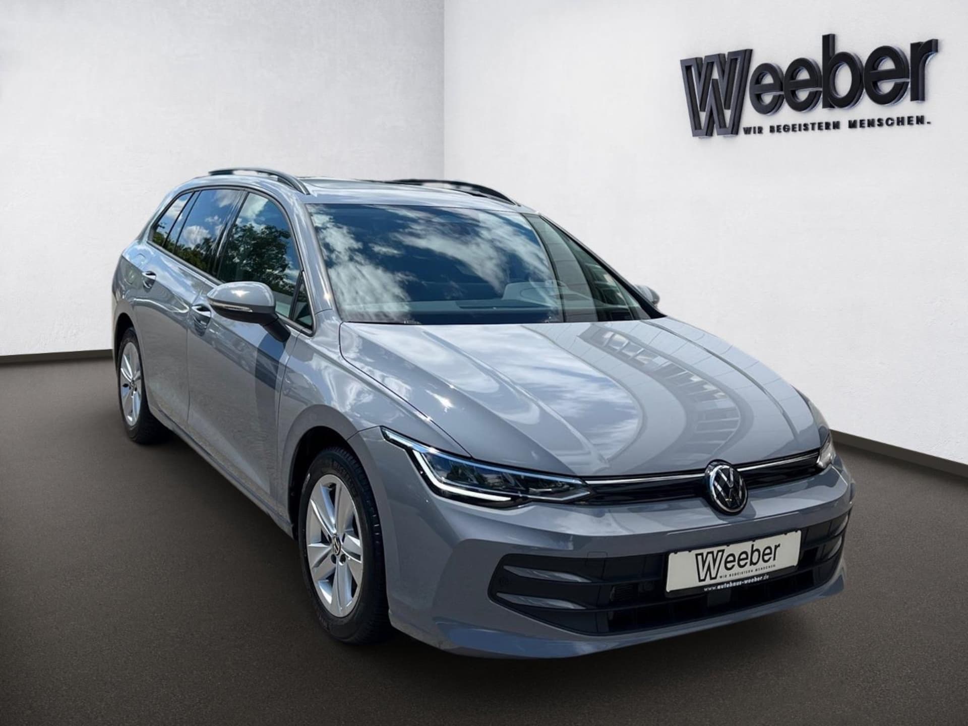 Volkswagen Golf Variant Life