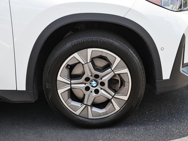 2023 BMW X1