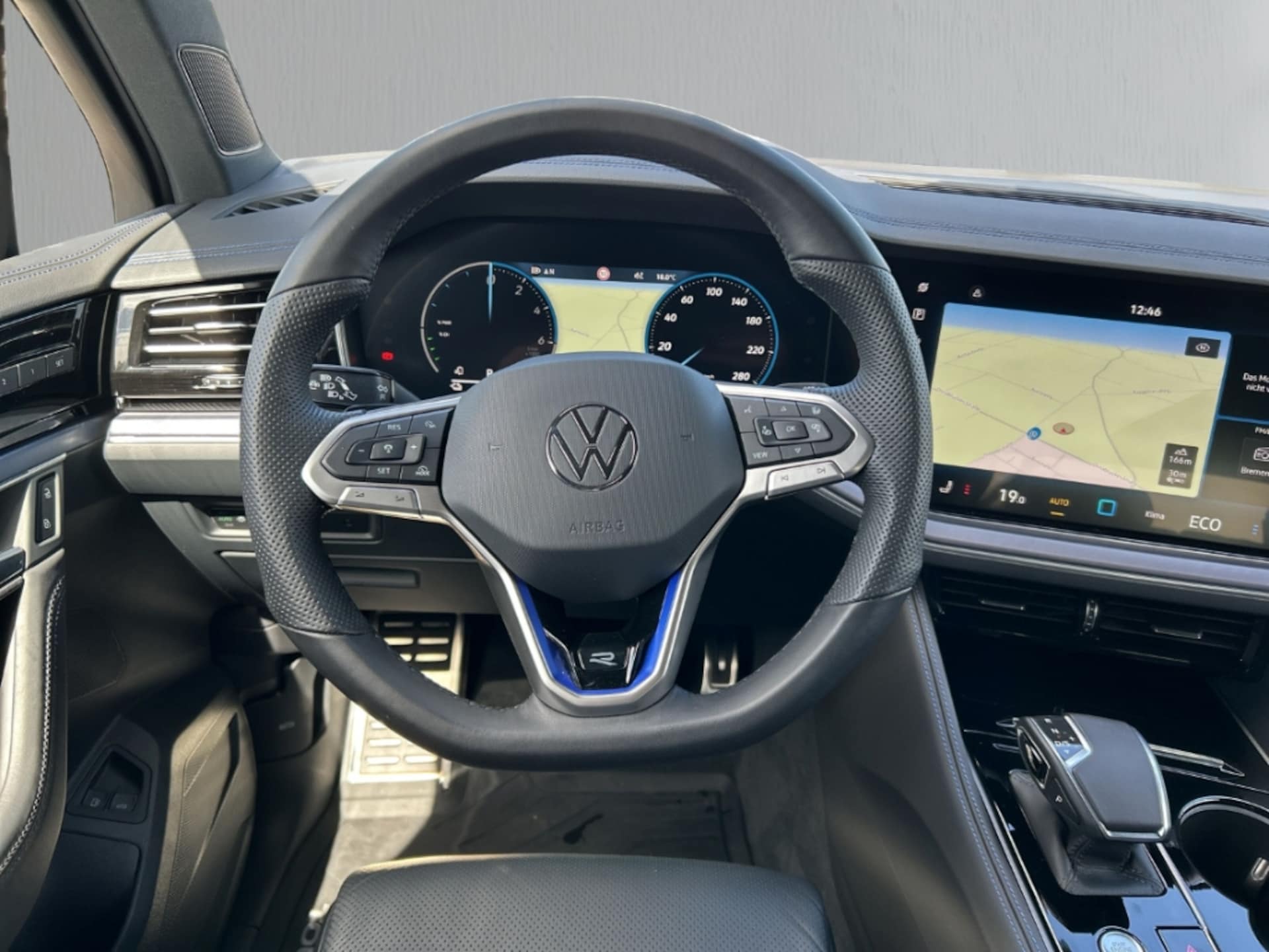 Volkswagen Touareg R