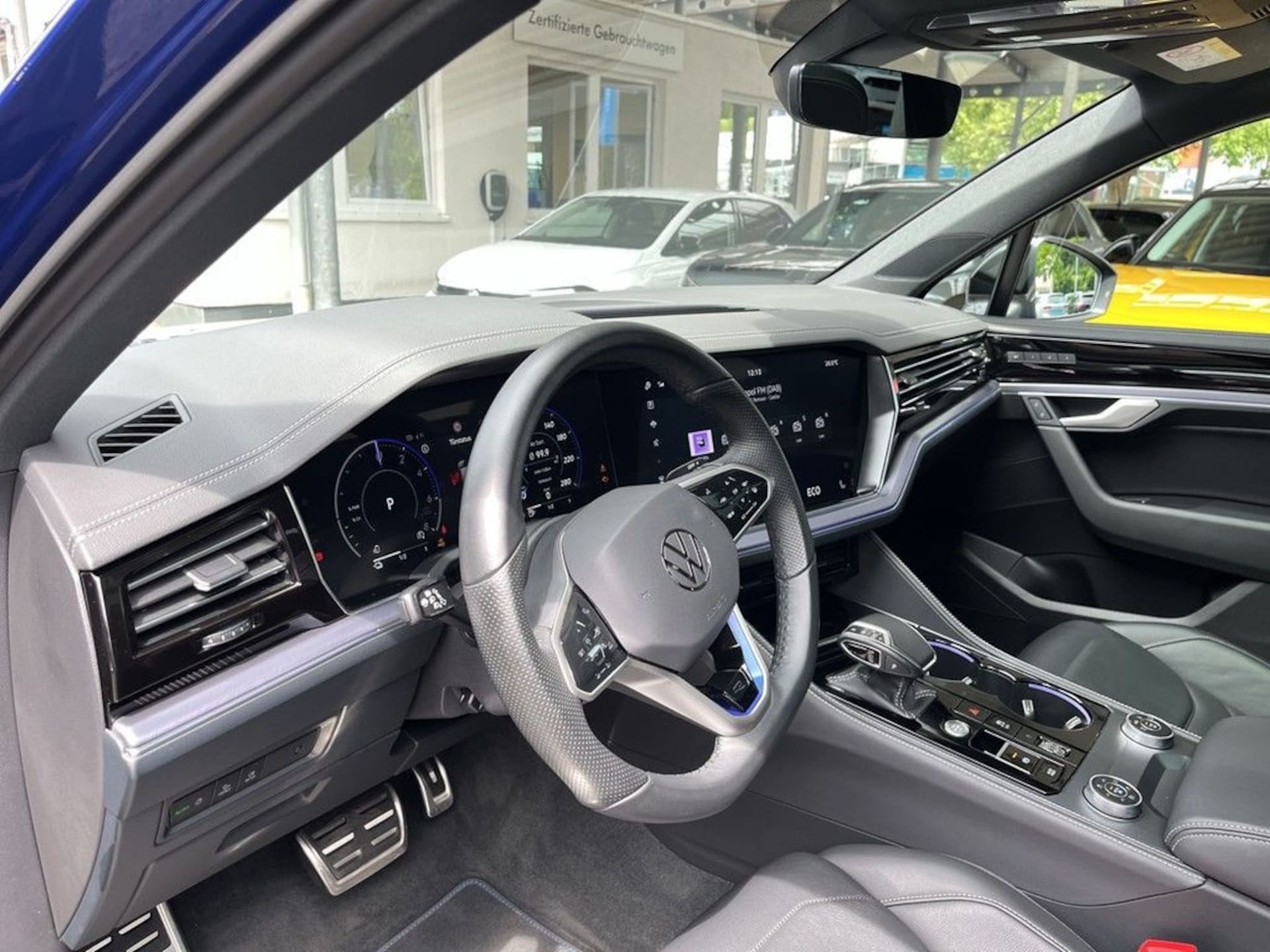 Volkswagen Touareg R