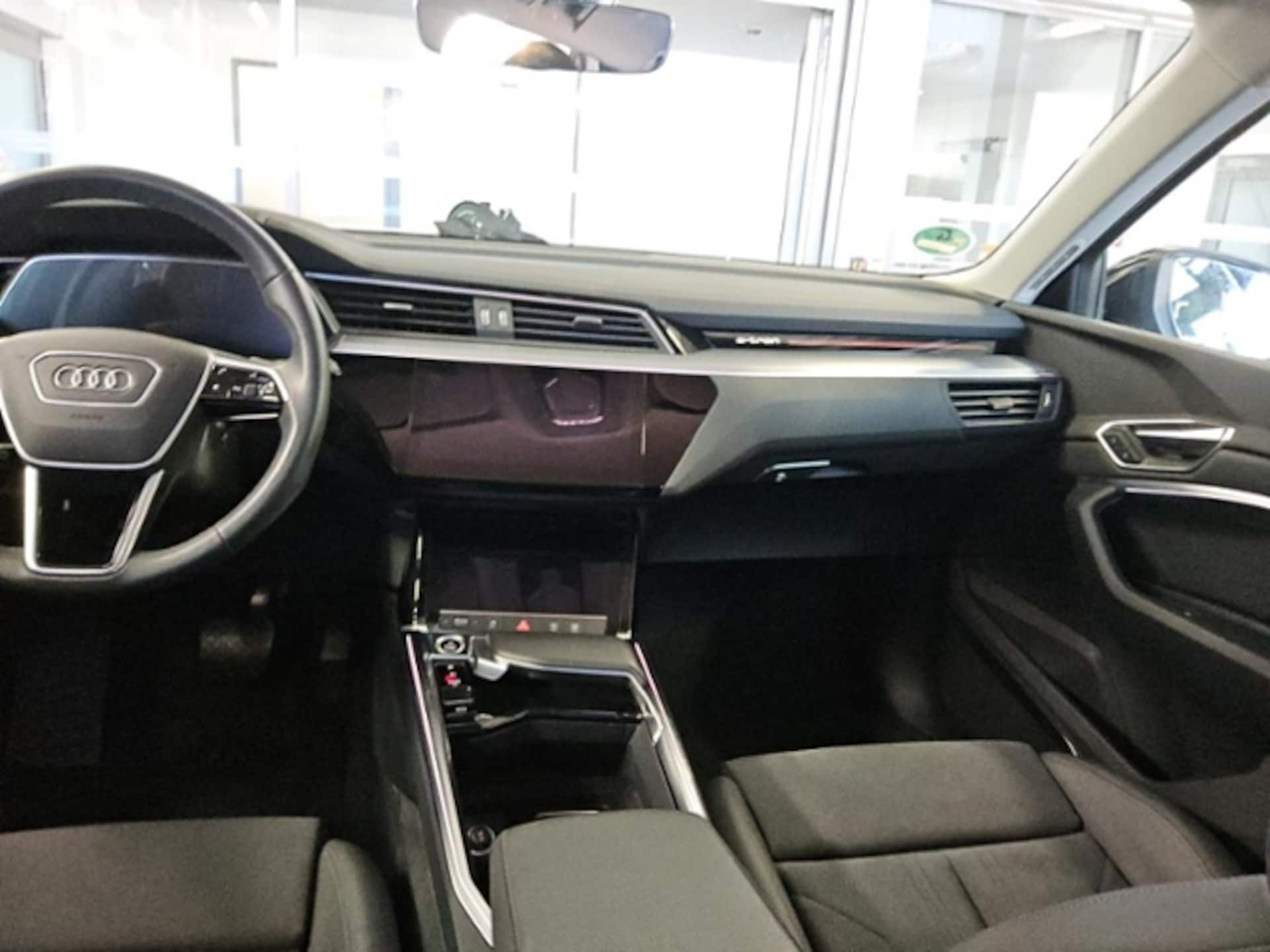 Audi e-tron advanced