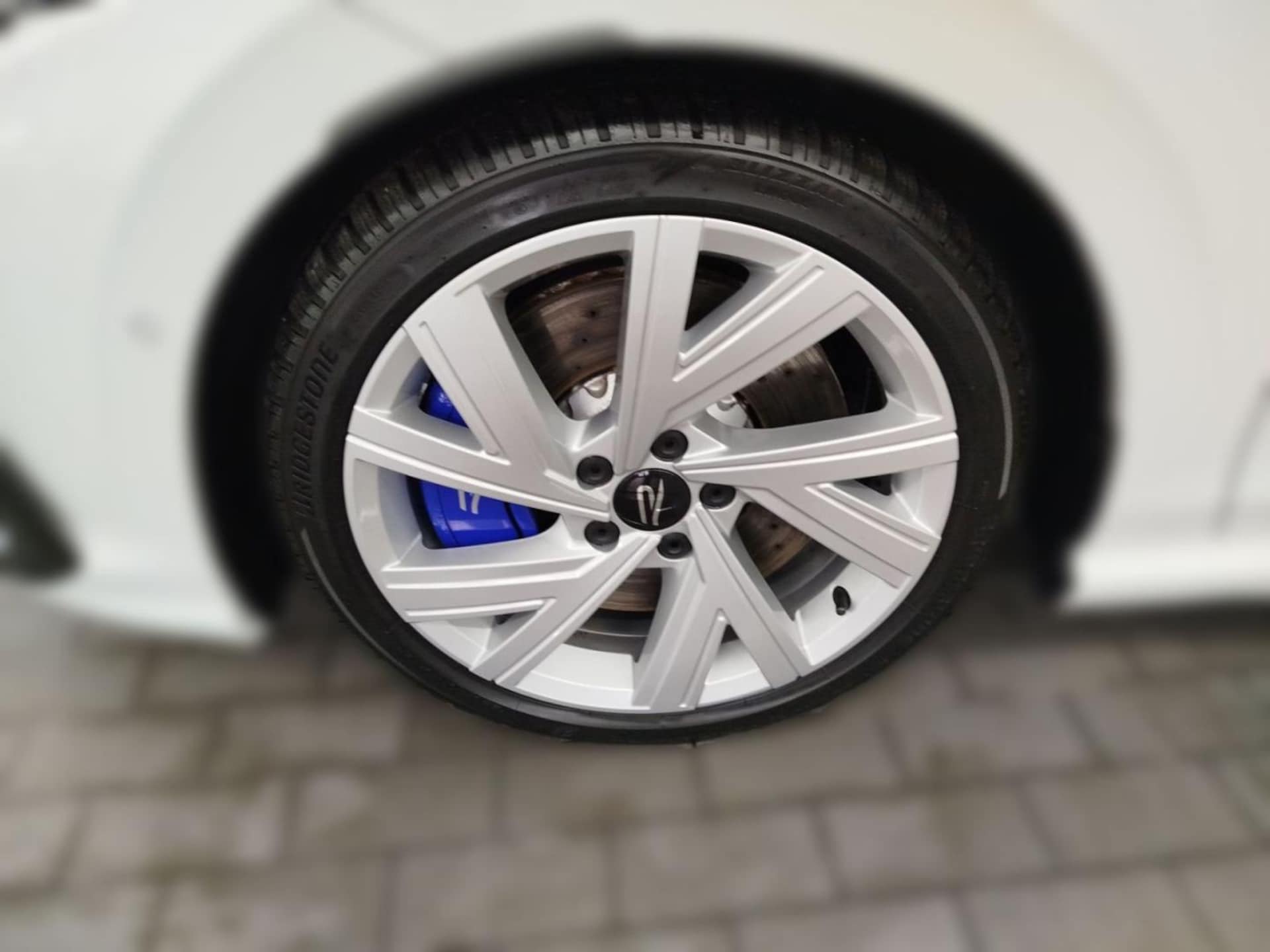 Volkswagen Golf R
