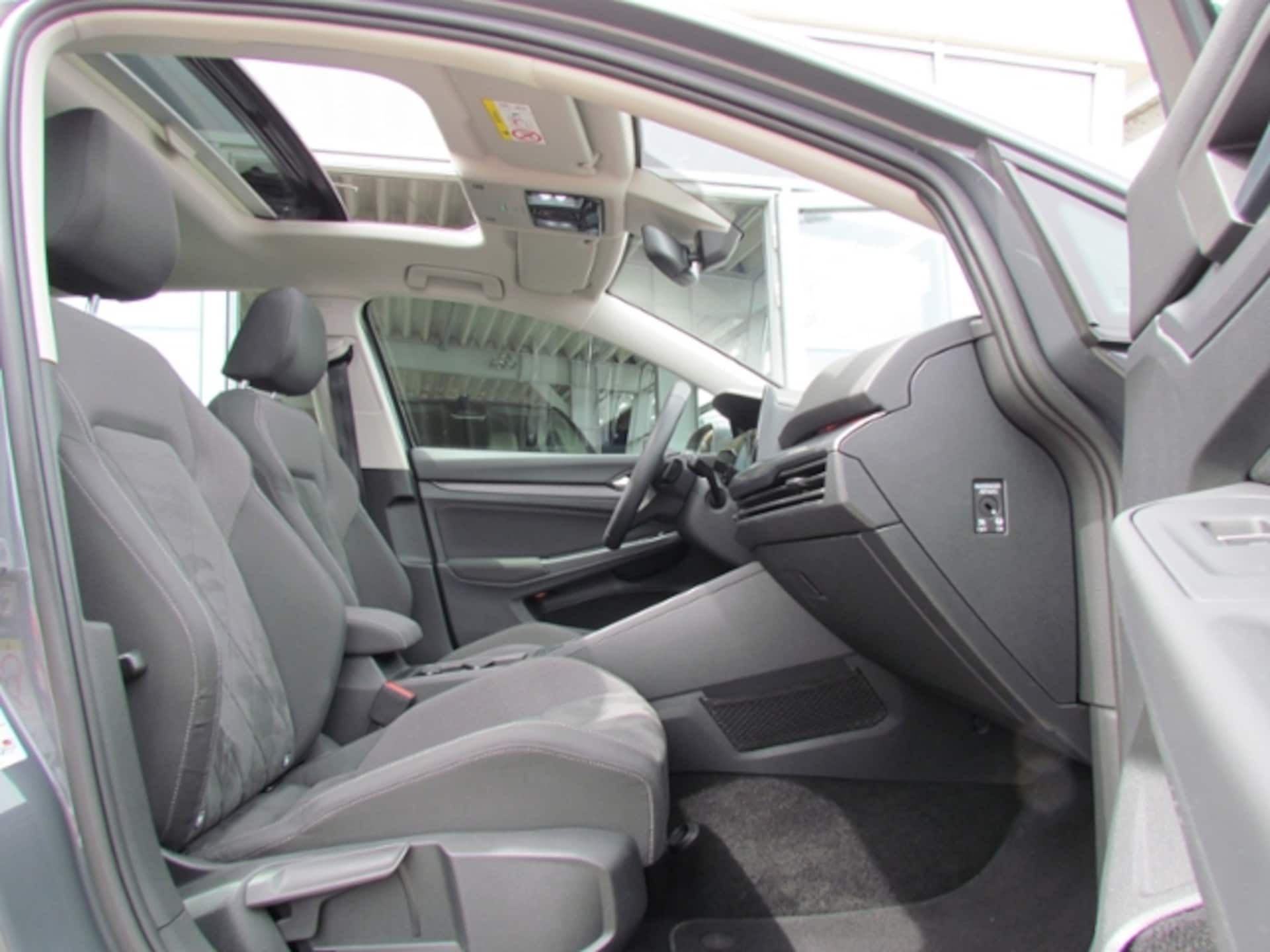 Volkswagen Golf Style