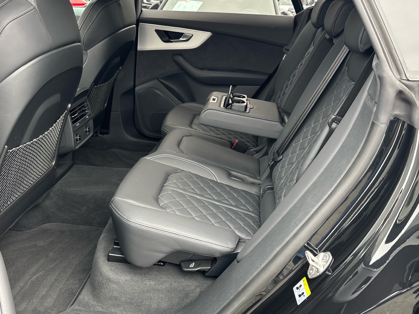 Bild über Audi Q8 SUV 50 TDI quattro tiptronic - für weitere Informationen kontaktieren Sie den Audi Partner
