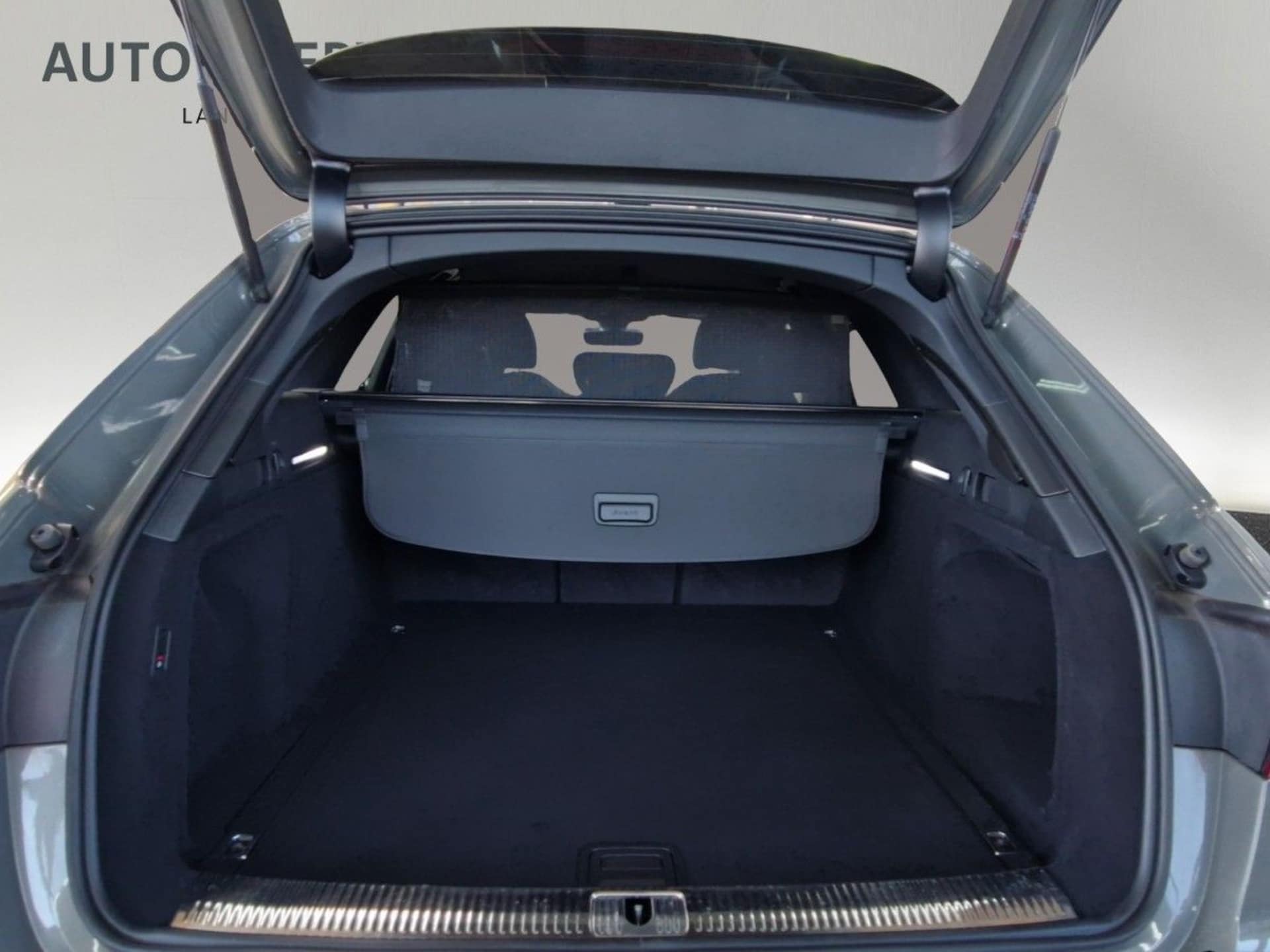 Audi A4 Avant S line