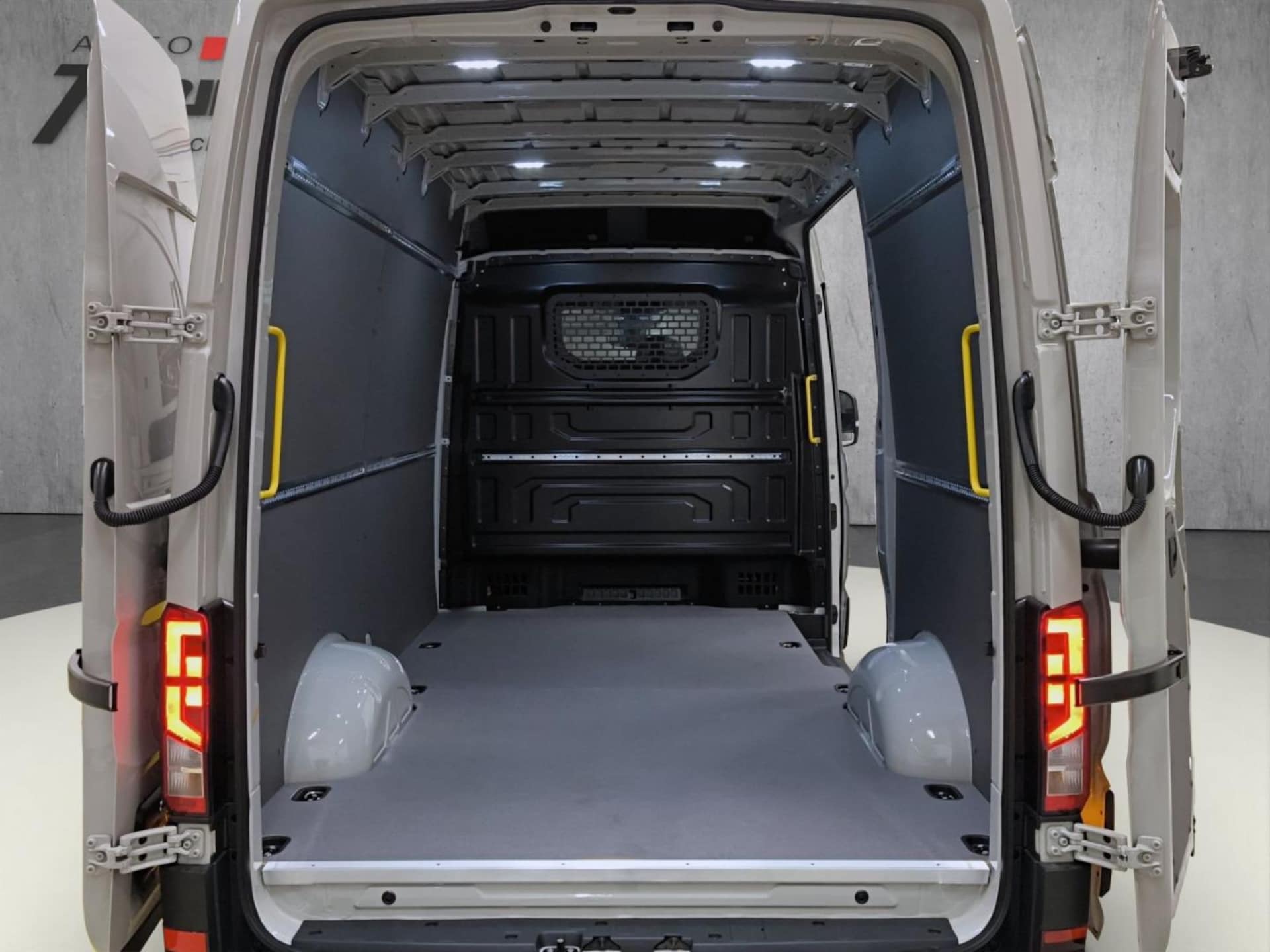 Volkswagen Crafter Kasten mittlerer Radstand