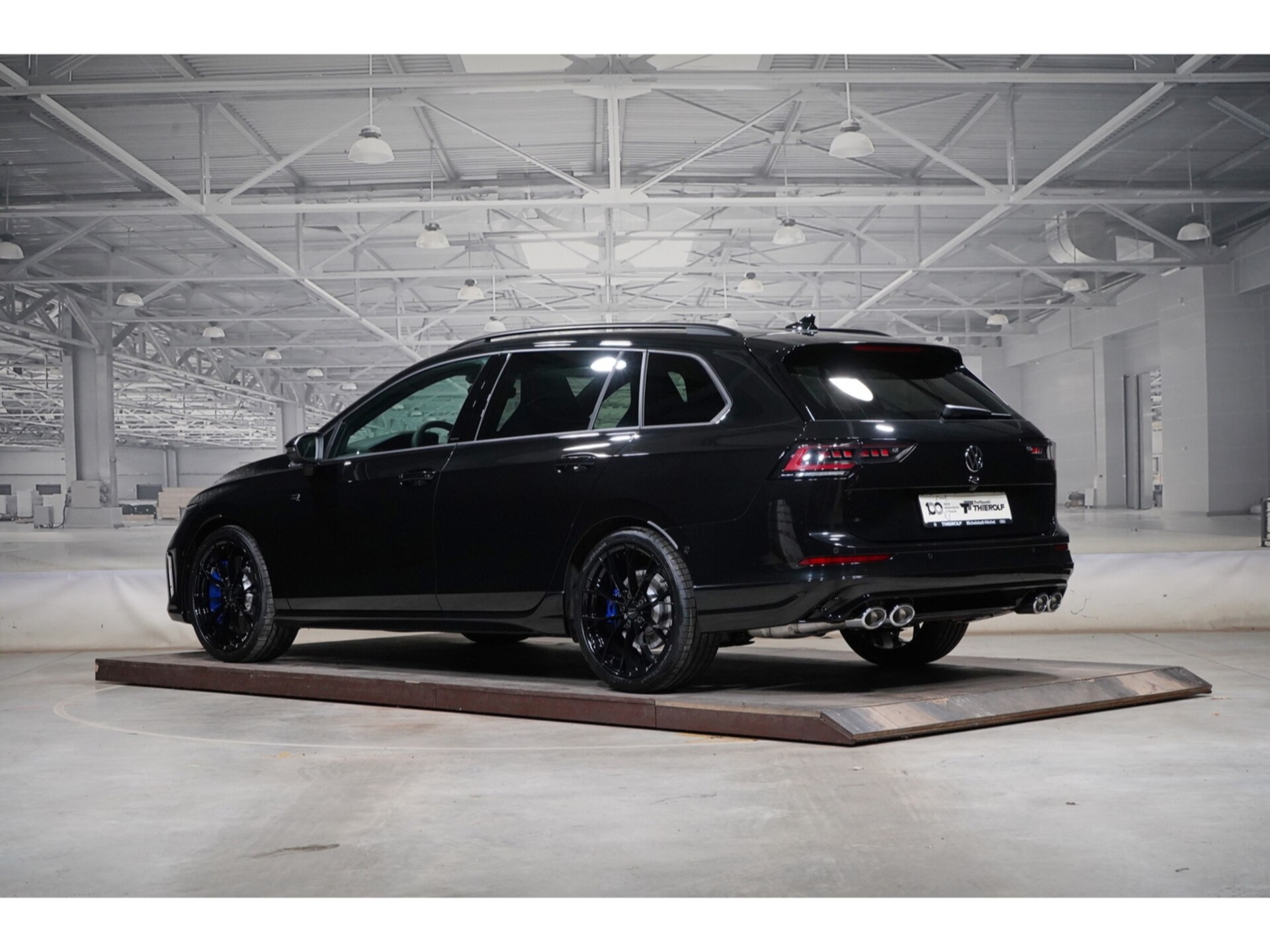 Volkswagen Golf Variant R