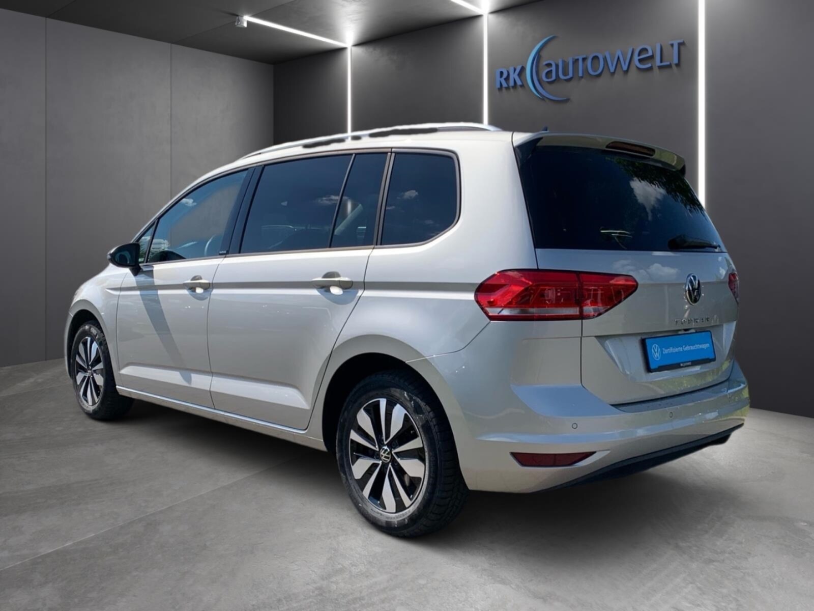 Volkswagen Touran – Bild 6