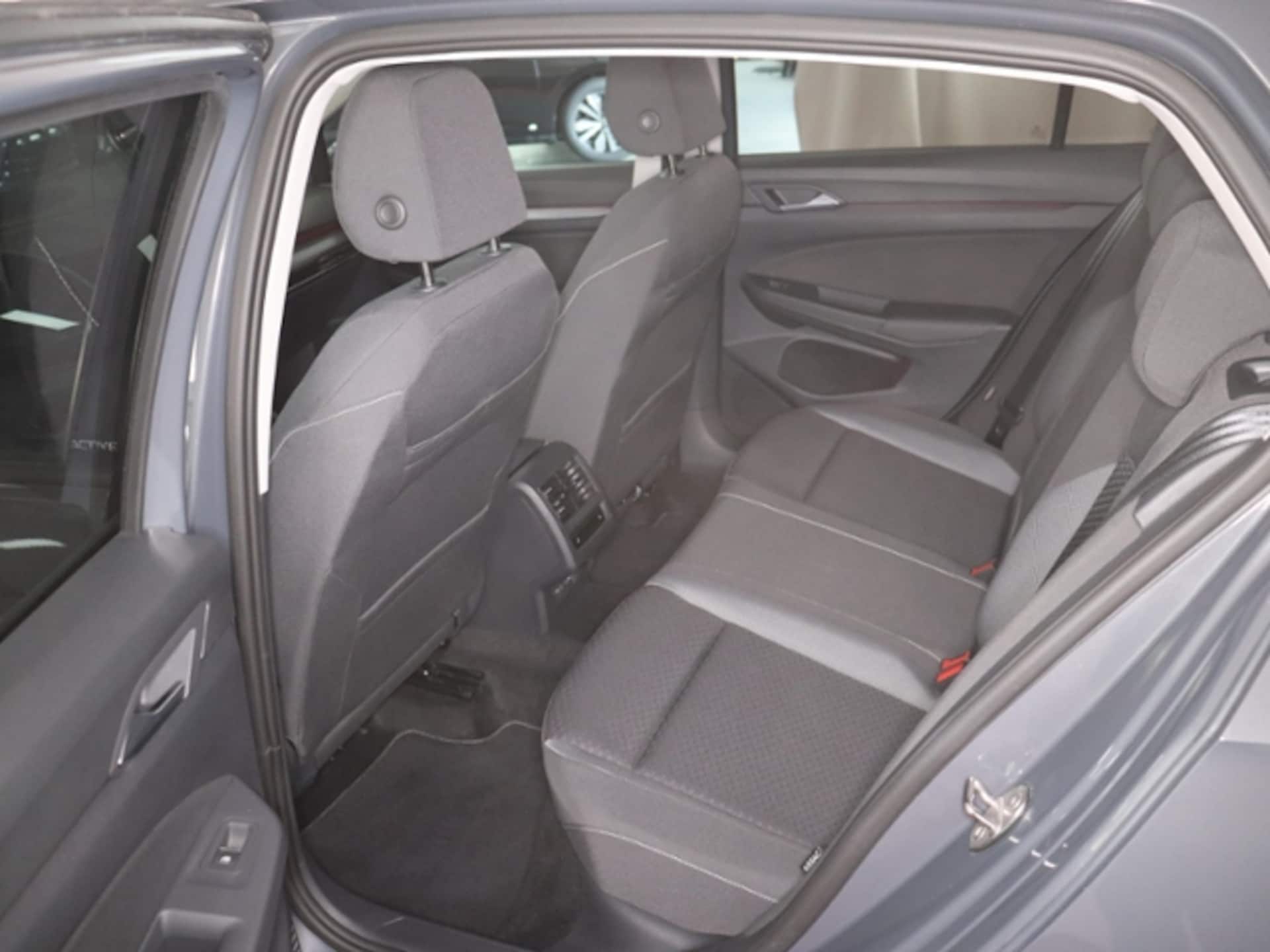 Volkswagen Golf Active