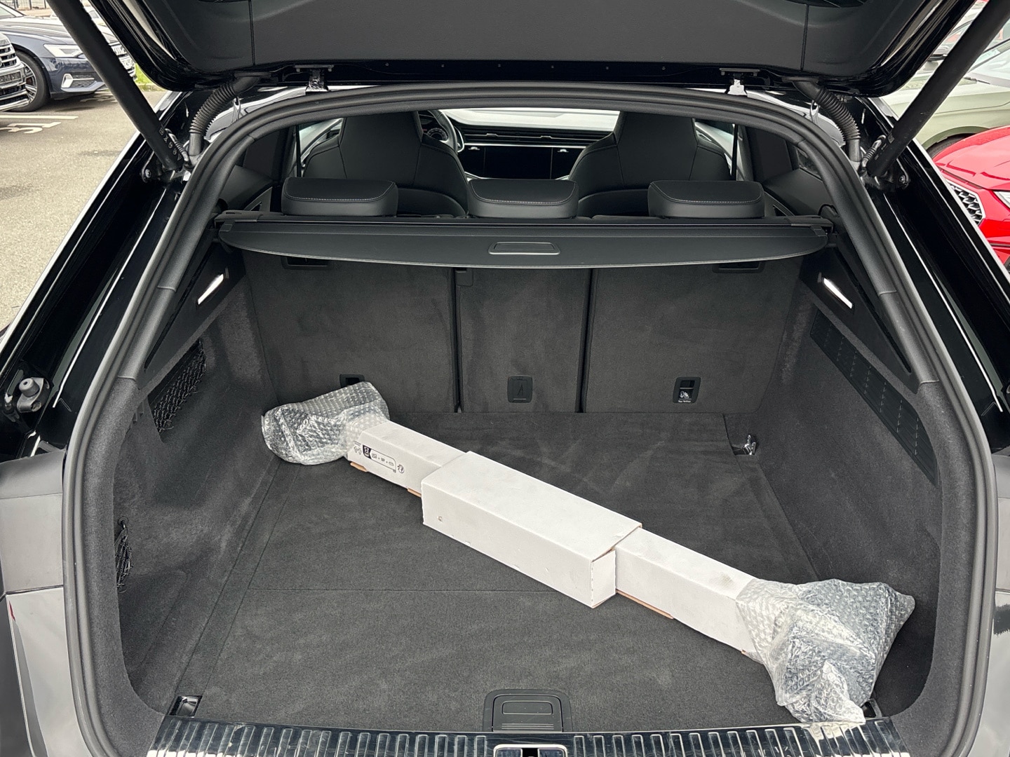 Bild über Audi Q8 SUV 50 TDI quattro tiptronic - für weitere Informationen kontaktieren Sie den Audi Partner