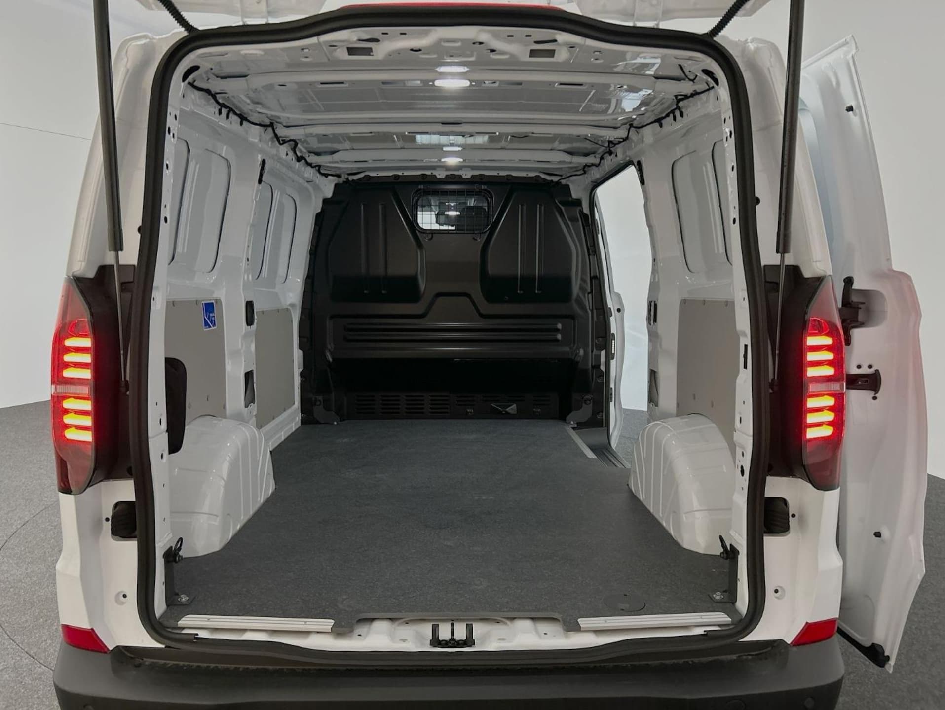 Volkswagen Transporter Kasten kurzer Radstand