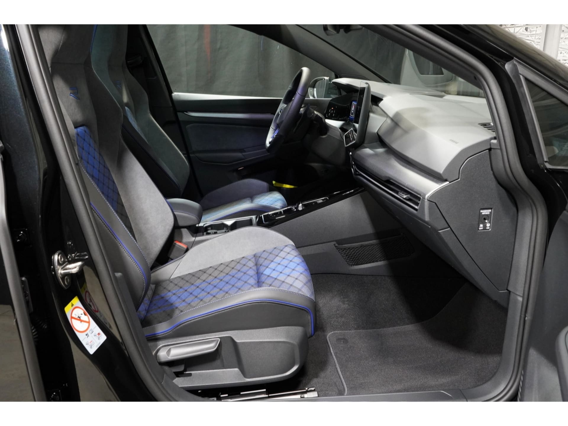 Volkswagen Golf Variant R