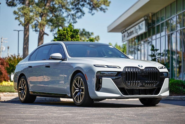 2023 BMW 740