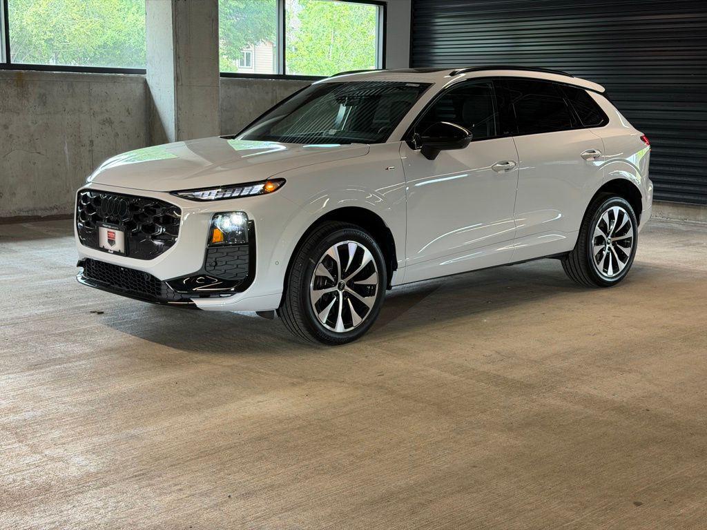 2026 Audi Q3 S line quattro's photo