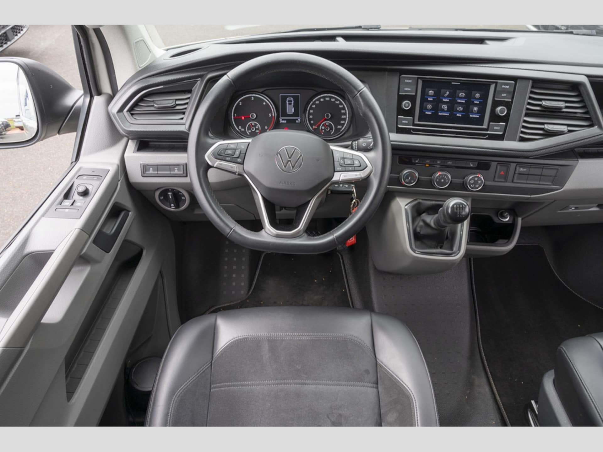 Volkswagen T6.1 Transporter Kasten kurzer Radstand