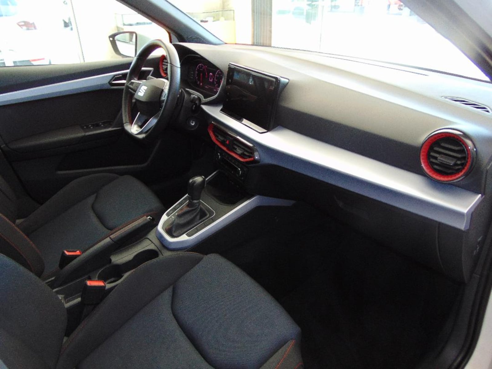 SEAT Arona – Bild 14