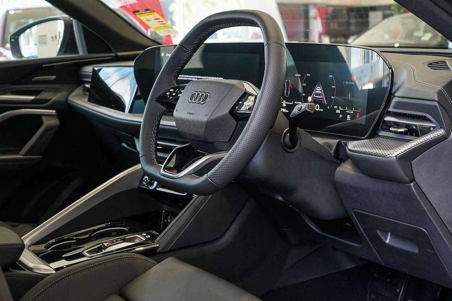 Image about Audi Q5 SUV TDI quattro 150 kW sport