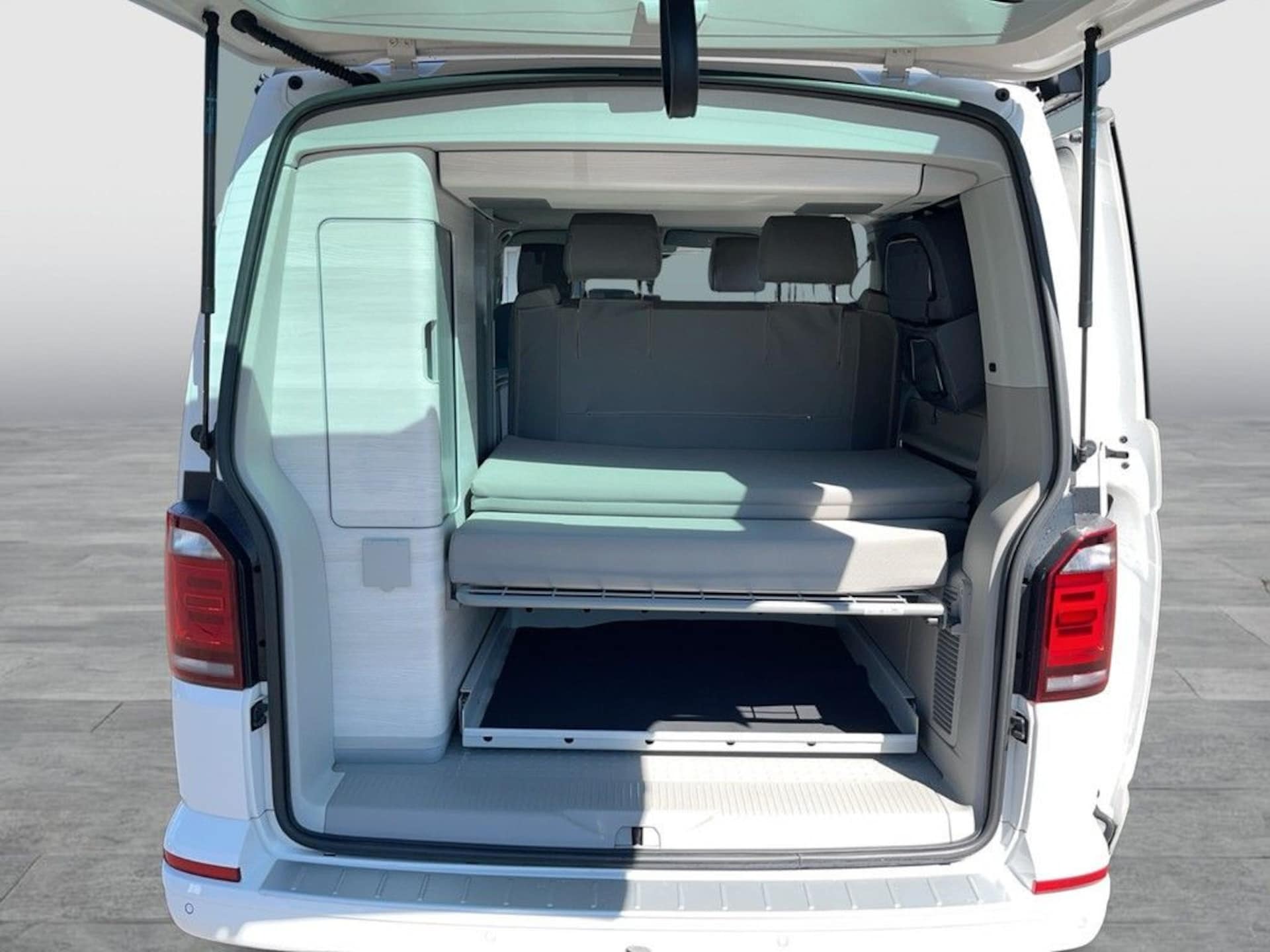 Volkswagen T6 California Coast