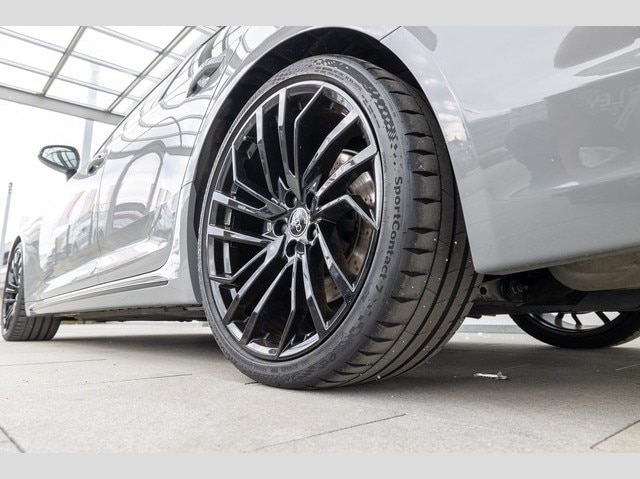Image about Audi RS 4 Avant TFSI quattro tiptronic