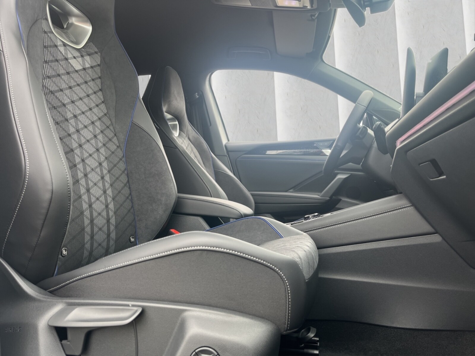 Volkswagen Tiguan – Bild 13
