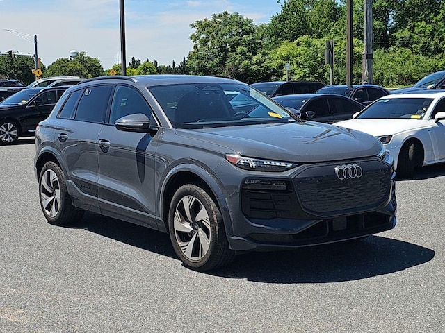 Photo of 2025 Audi Q6 e-tron 