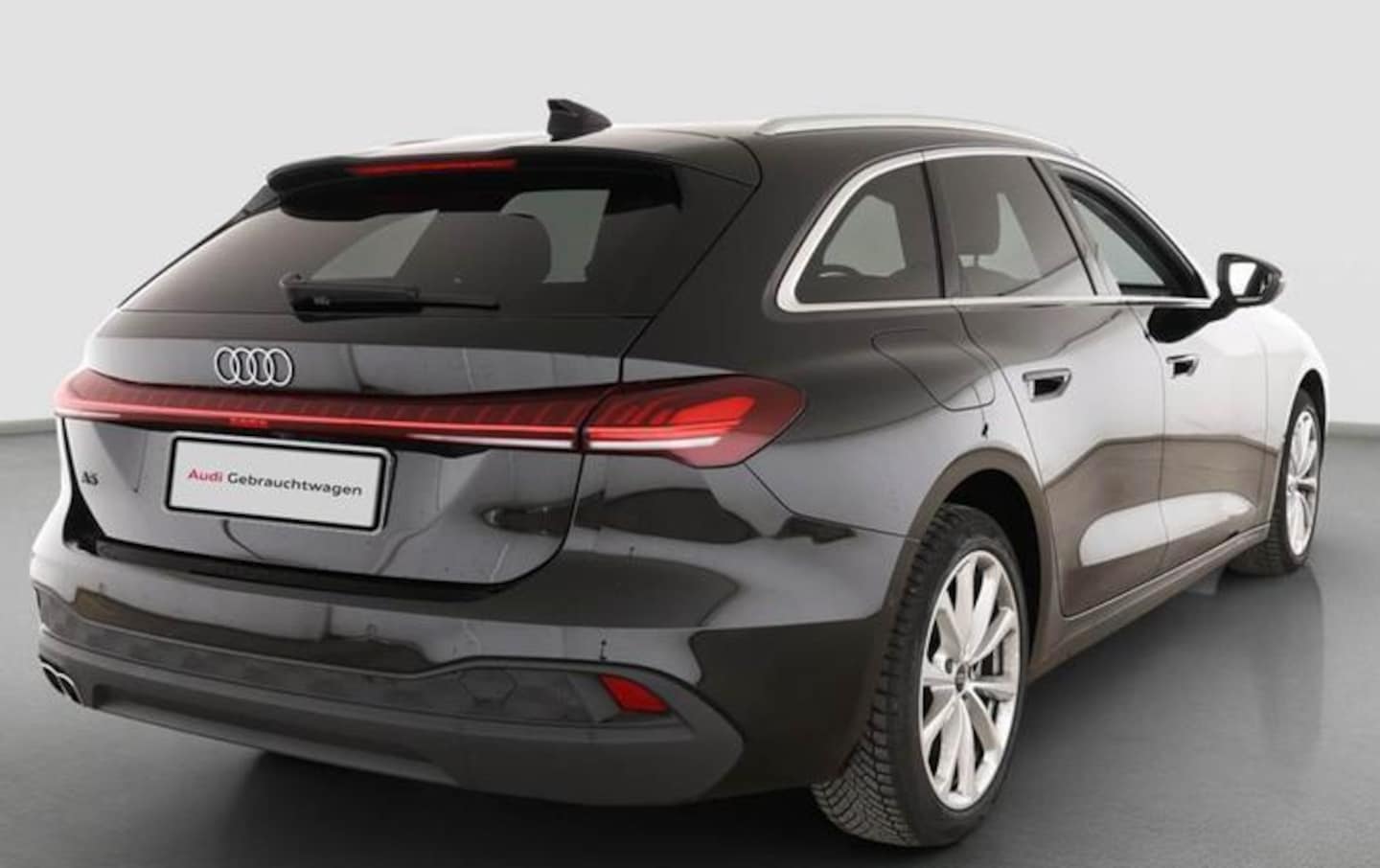 Bild über Audi A5 Avant TDI 150 kW S tronic - für weitere Informationen kontaktieren Sie den Audi Partner