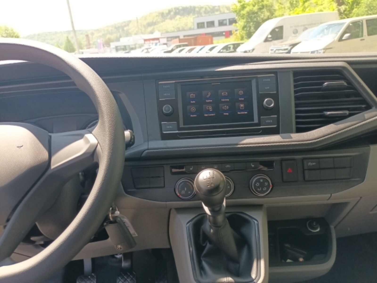 Volkswagen T6.1 Transporter Kasten kurzer Radstand – Bild 11