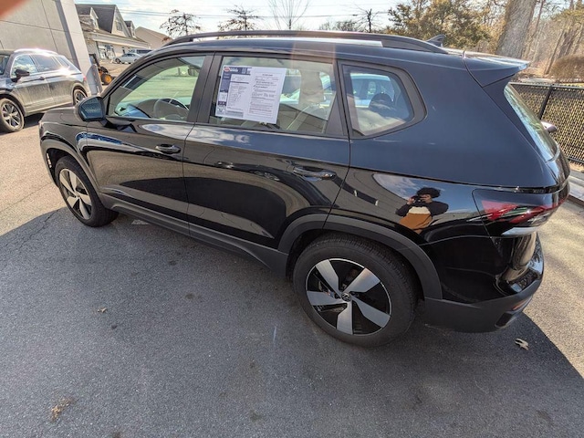 2025 Volkswagen Taos
