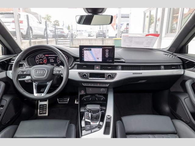 Image about Audi RS 4 Avant TFSI quattro tiptronic