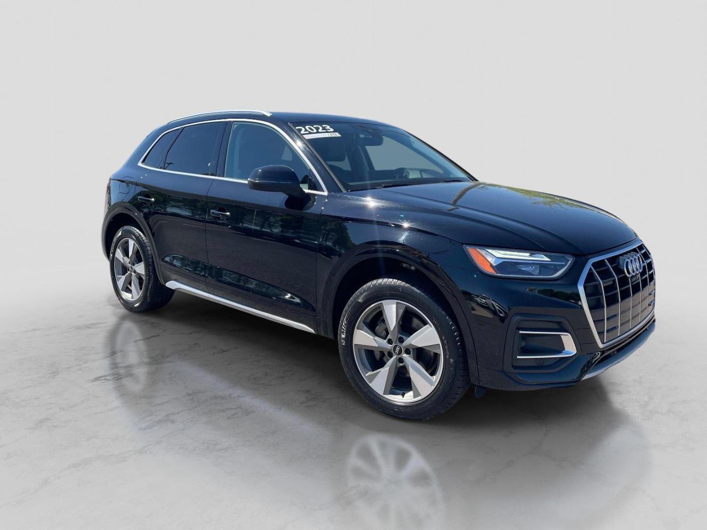 2023 Audi Q5 40 Premium Plus's photo