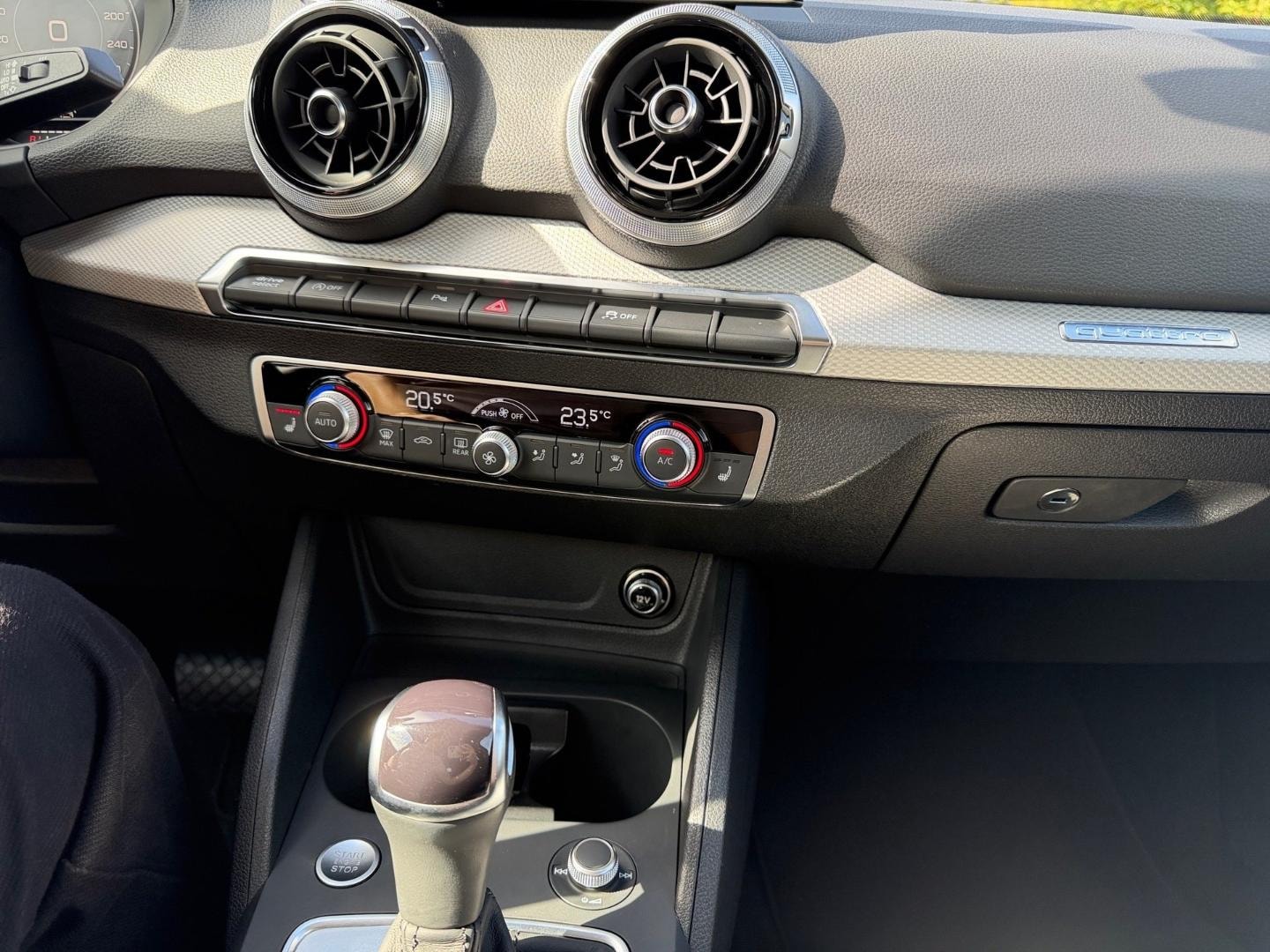 Bild über Audi Q2 S line 40 TFSI quattro S tronic - für weitere Informationen kontaktieren Sie den Audi Partner
