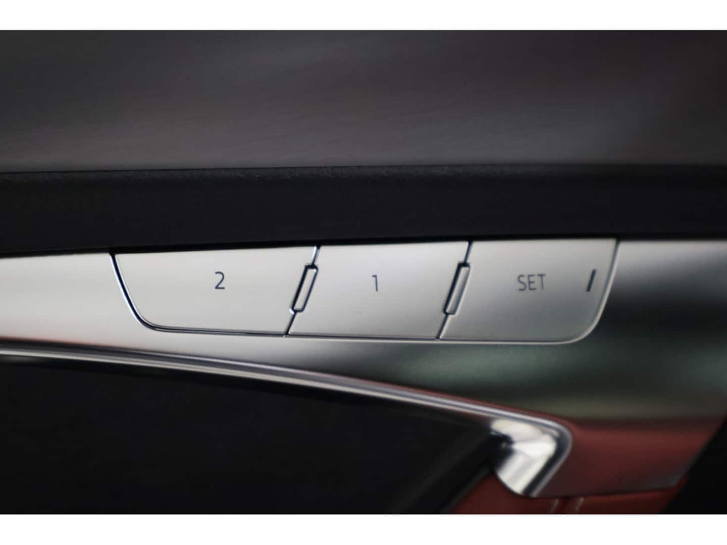 Bild über Audi S6 Avant TDI quattro tiptronic - für weitere Informationen kontaktieren Sie den Audi Partner