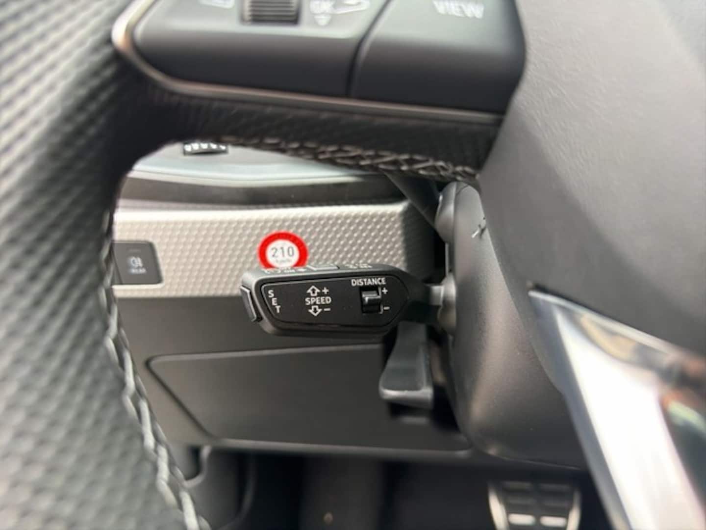 Bild über Audi A1 allstreet 35 TFSI S tronic - für weitere Informationen kontaktieren Sie den Audi Partner