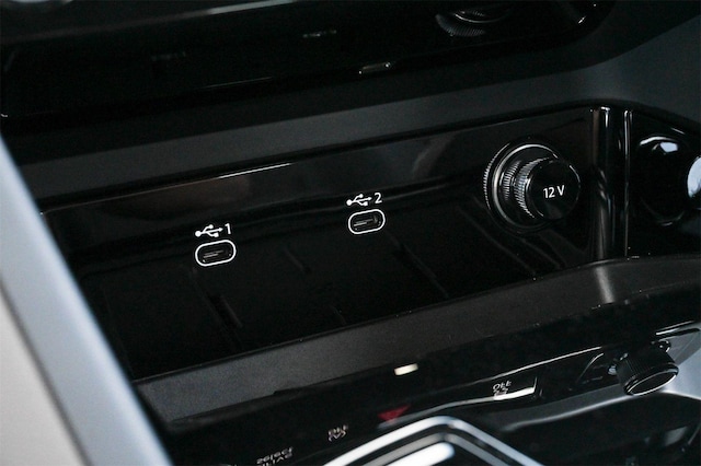 2025 Audi New Q5 Premium - Photo 14