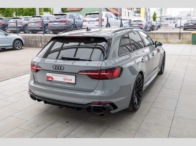 Image about Audi RS 4 Avant TFSI quattro tiptronic