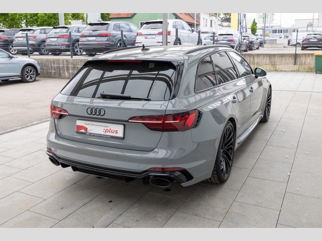 Image about Audi RS 4 Avant TFSI quattro tiptronic