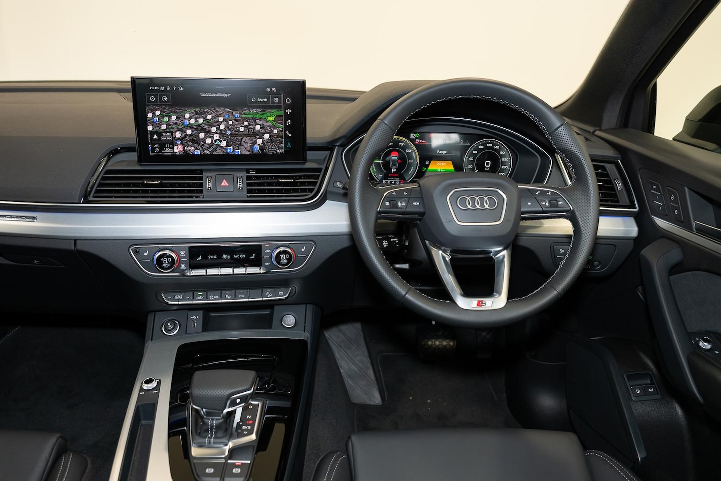 Image about Audi Q5 Sportback TFSI e 55 TFSI e quattro S tronic