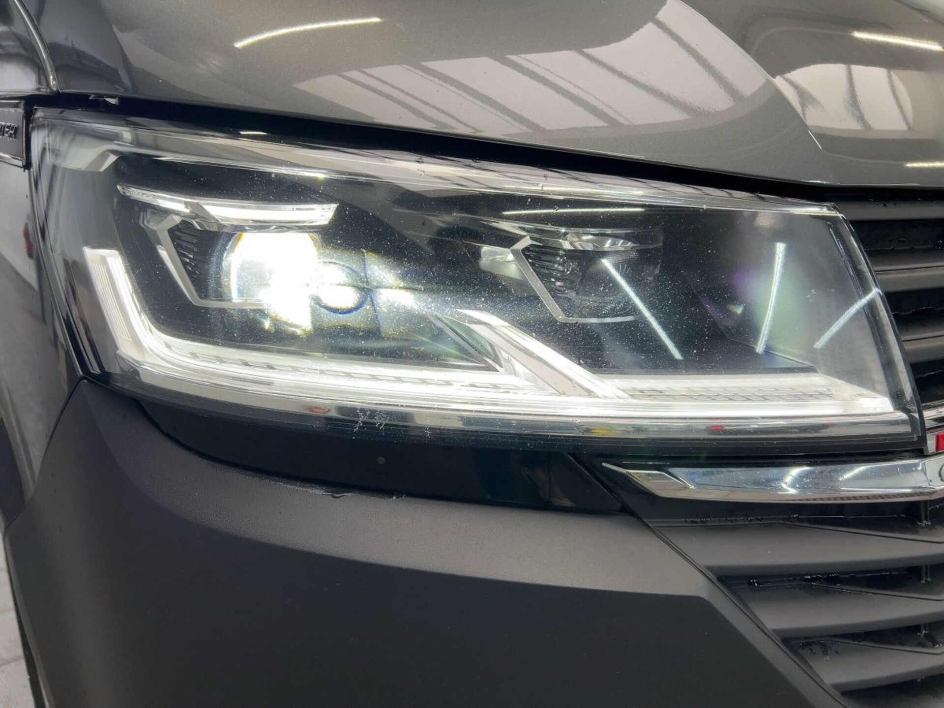 Volkswagen T6.1 Transporter Kombi langer Radstand