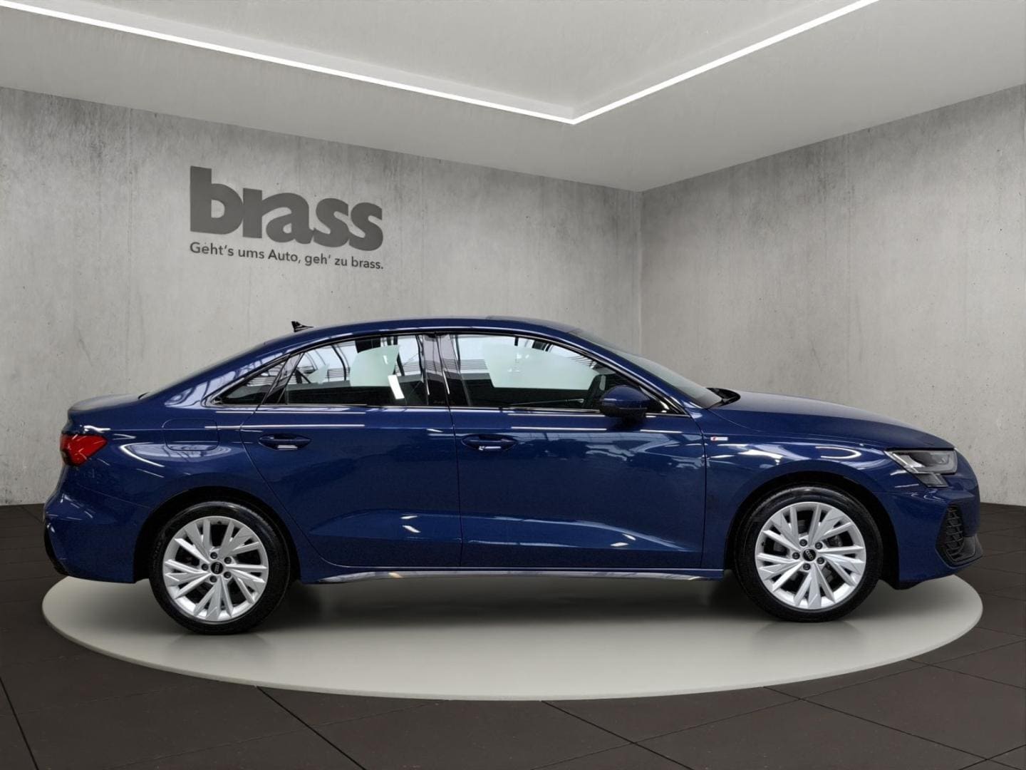 Bild über Audi A3 Limousine S line 30 TFSI S tronic - für weitere Informationen kontaktieren Sie den Audi Partner