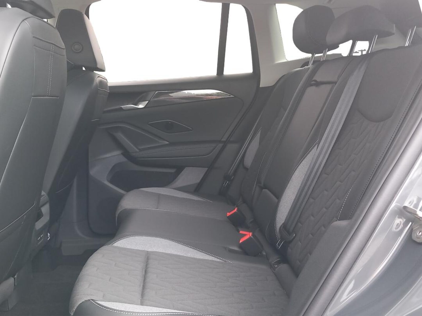 Volkswagen Tiguan – Bild 12