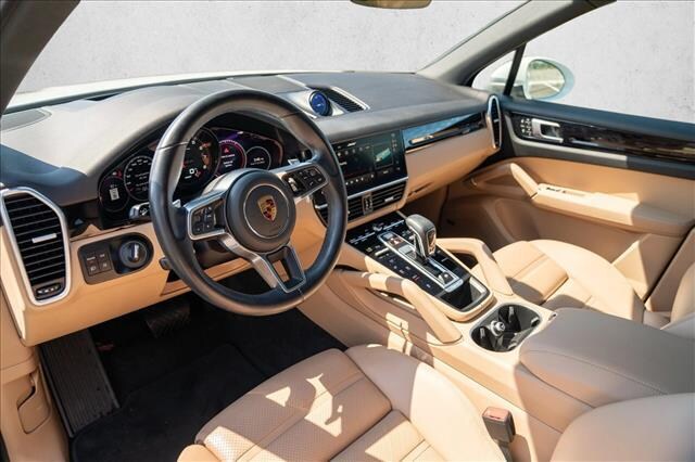 2022 Porsche Cayenne Hybrid