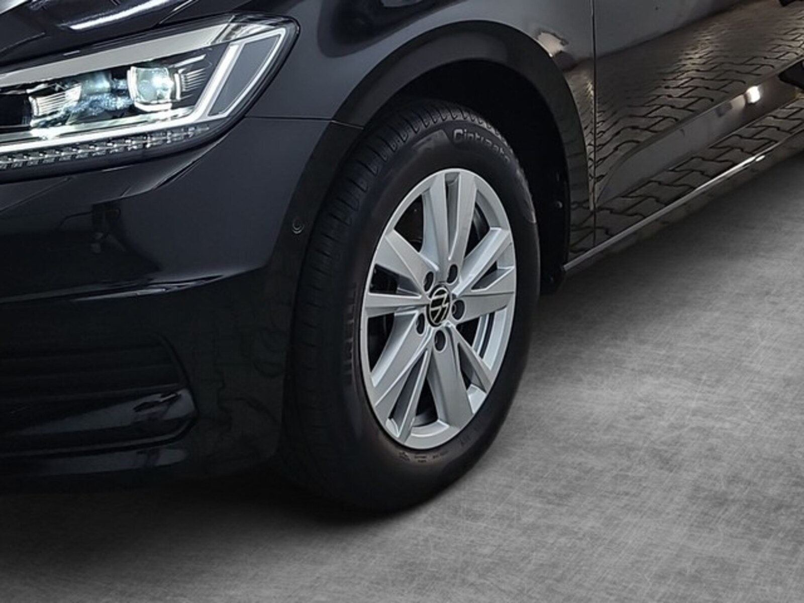 Volkswagen Touran – Bild 4