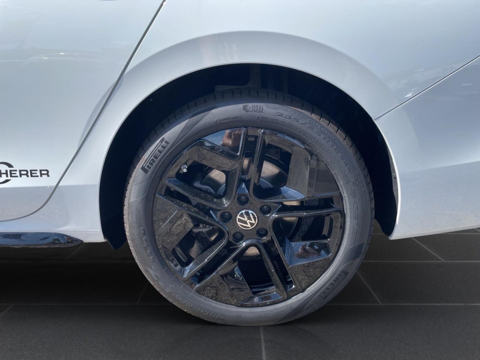 Volkswagen Passat – Bild 8