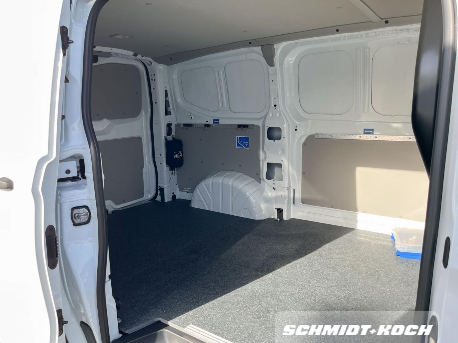 Volkswagen Transporter Kasten kurzer Radstand – Bild 7
