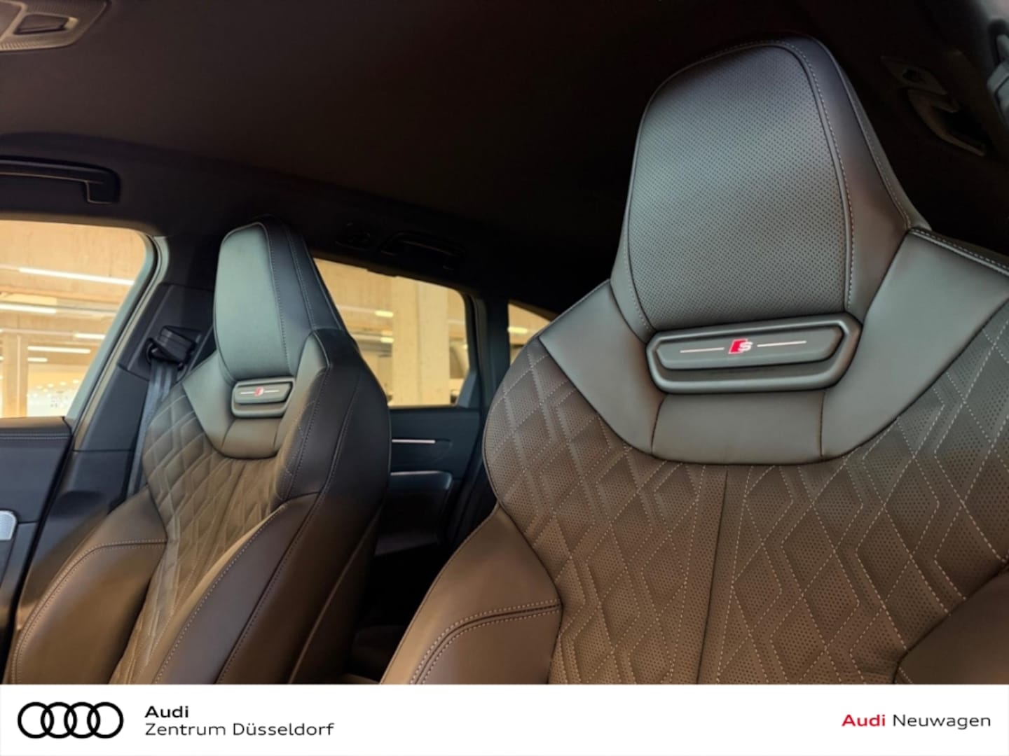 Bild über Audi A6 allroad e-hybrid e-hybrid quattro 270 kW S tronic - für weitere Informationen kontaktieren Sie den Audi Partner