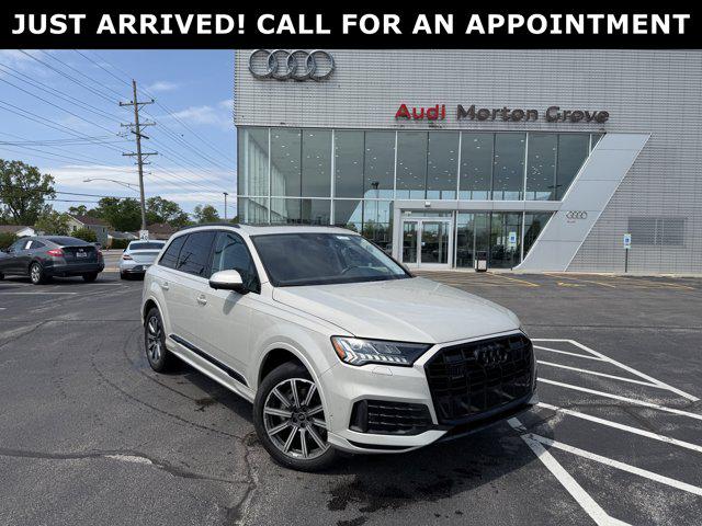 2023 Audi Q7 45 Premium Plus quattro Tiptronic's photo
