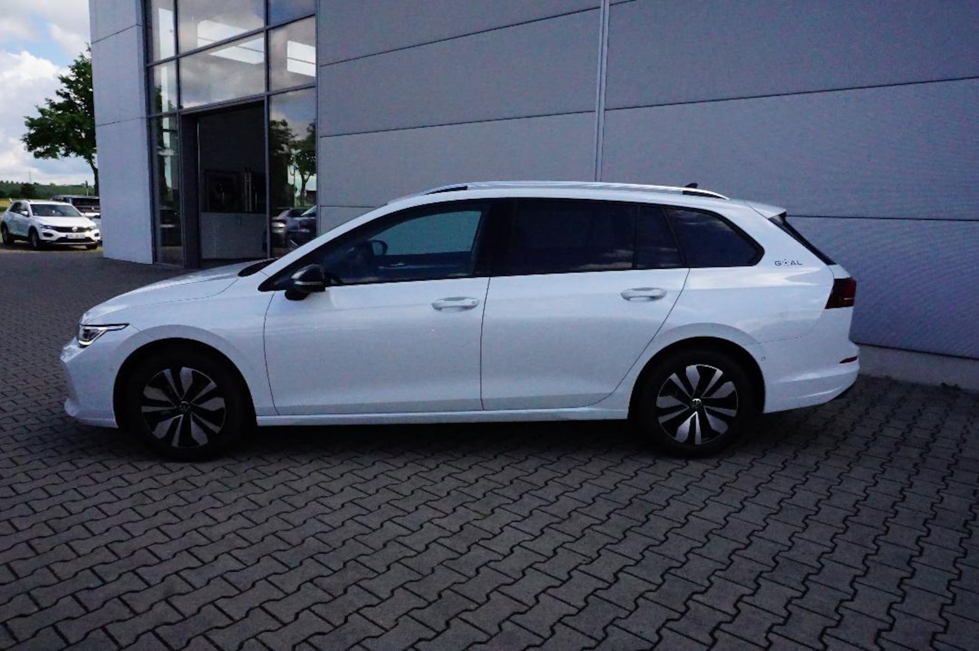 Volkswagen Golf Variant Life