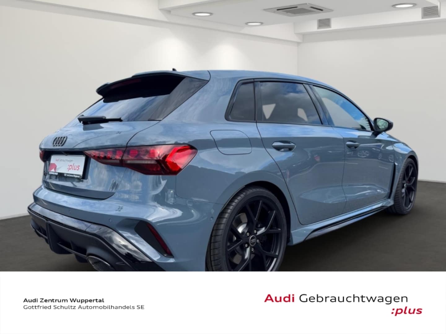 Bild über Audi RS 3 Sportback TFSI quattro 294 kW S tronic - für weitere Informationen kontaktieren Sie den Audi Partner