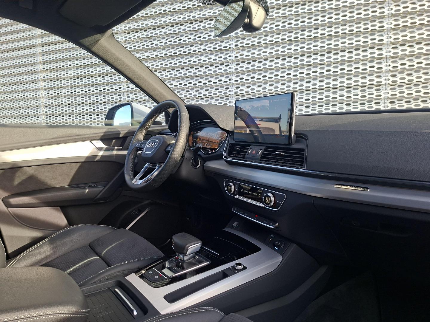 Image about Audi Q5 TFSI e S line 55 TFSI e quattro 270 kW (367 ch) S tronic