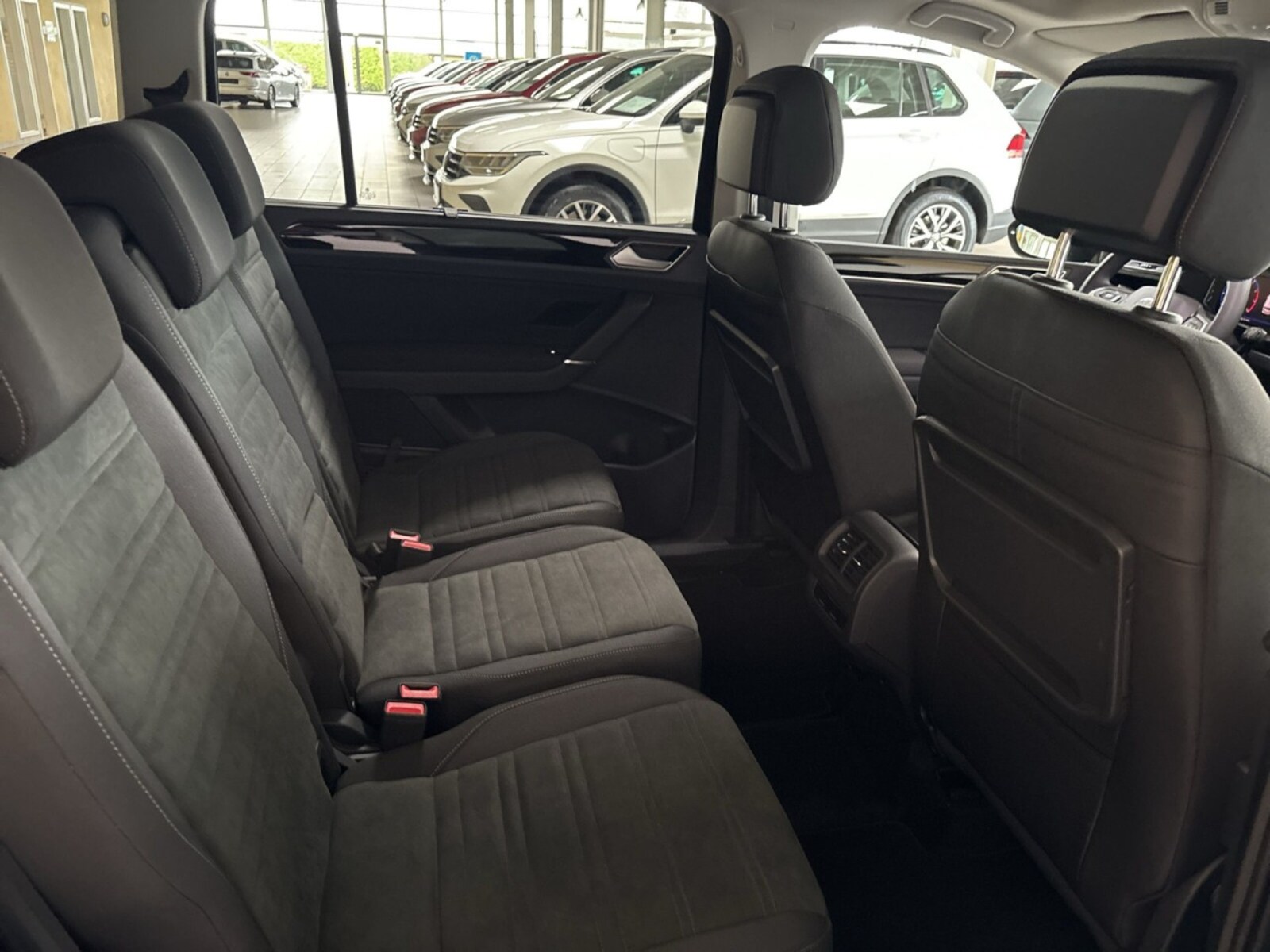 Volkswagen Touran – Bild 6